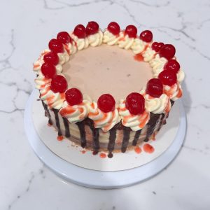 Banana Split Cheesecake 8"