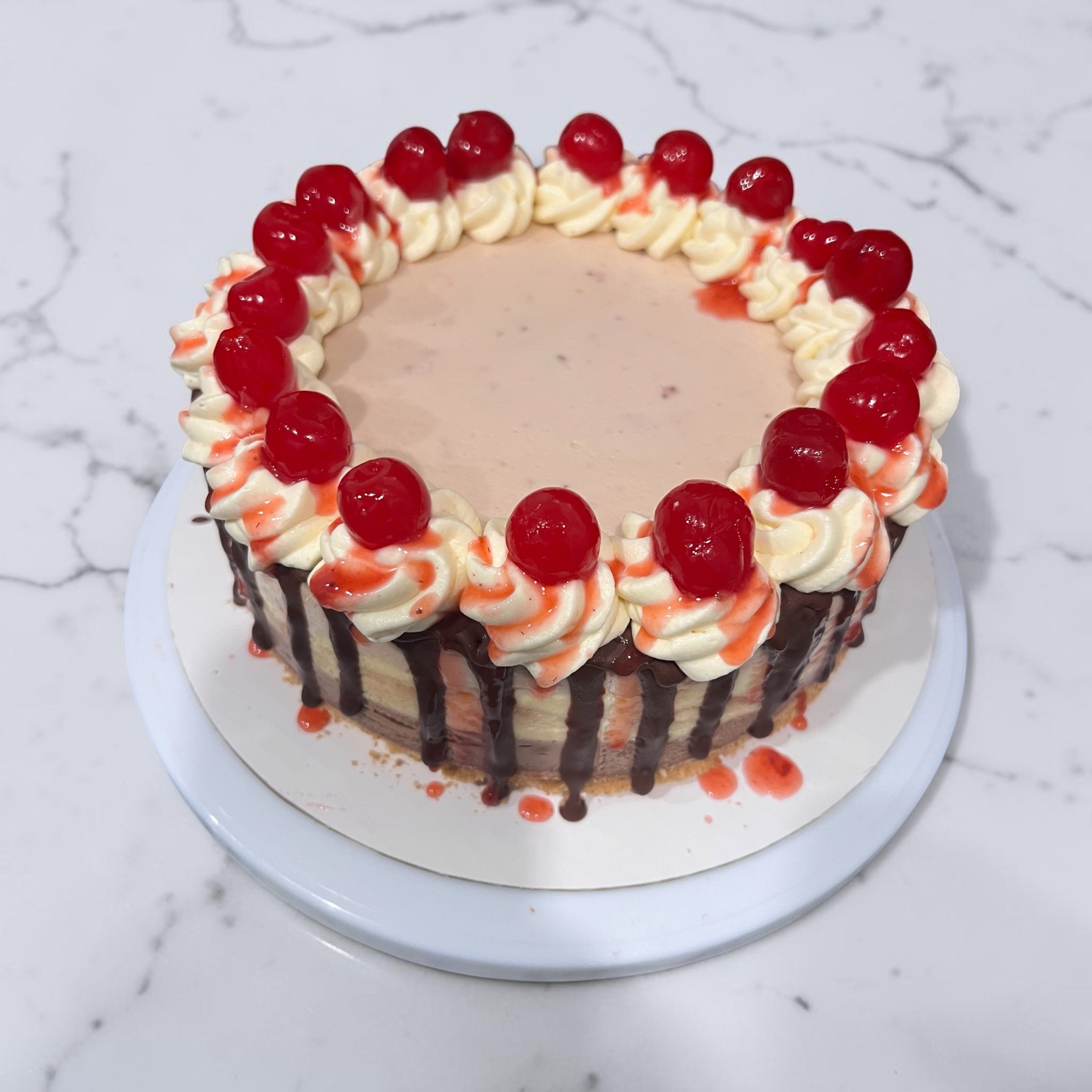 Banana Split Cheesecake 8"
